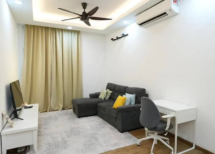 Flat In Cyberjaya 2R 2Br 5 Mins Driving To Tamarind Square